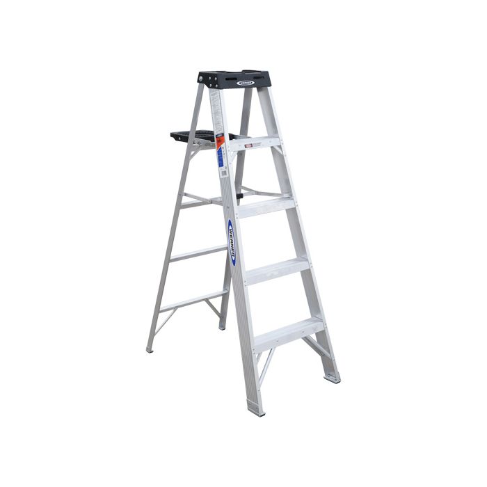 Step Ladder with Pail Shelf